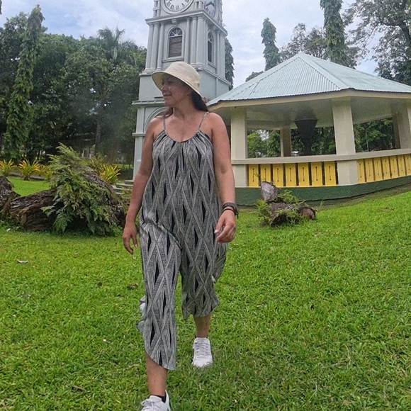 Luz Pants - Stylish Patterned Jumpsuit